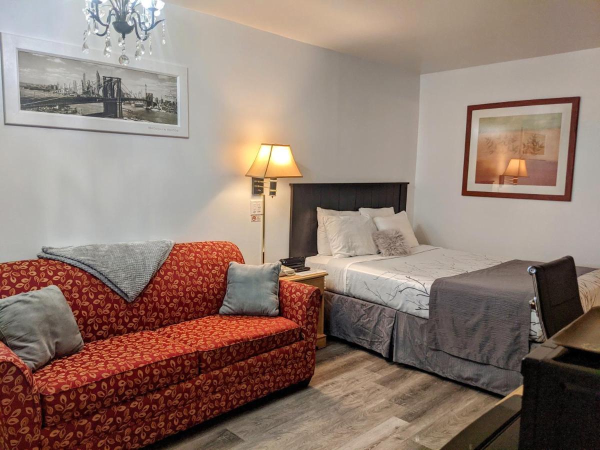 Skyview Motel - Prairie Du Sac ภายนอก รูปภาพ