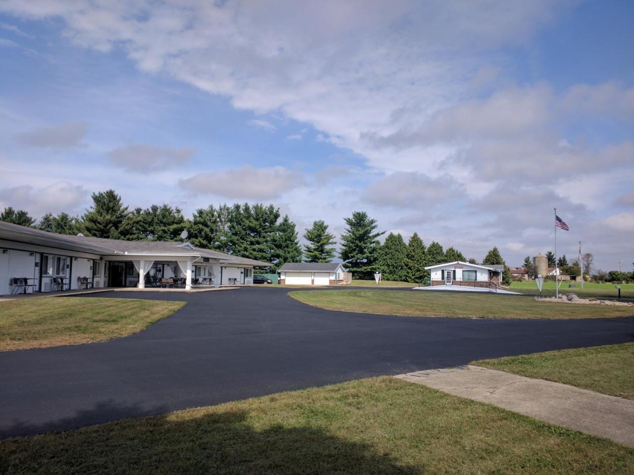 Skyview Motel - Prairie Du Sac ภายนอก รูปภาพ